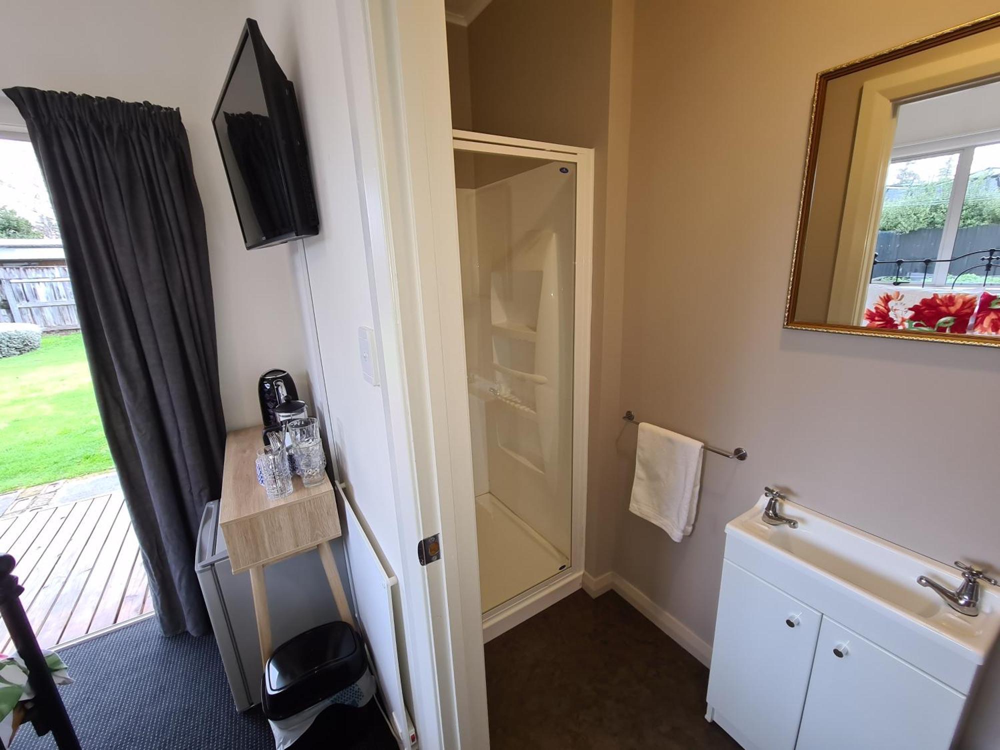 Central Masterton Sleepout Екстериор снимка